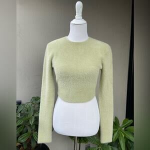 ☘️ NA-KD Fashion Fluffy Open Back Cropped Crewneck Fitted Sweater in Light …